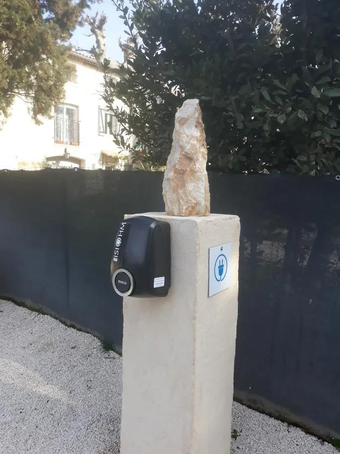 Gite De Leonie Moulin De Tartay En אביניון